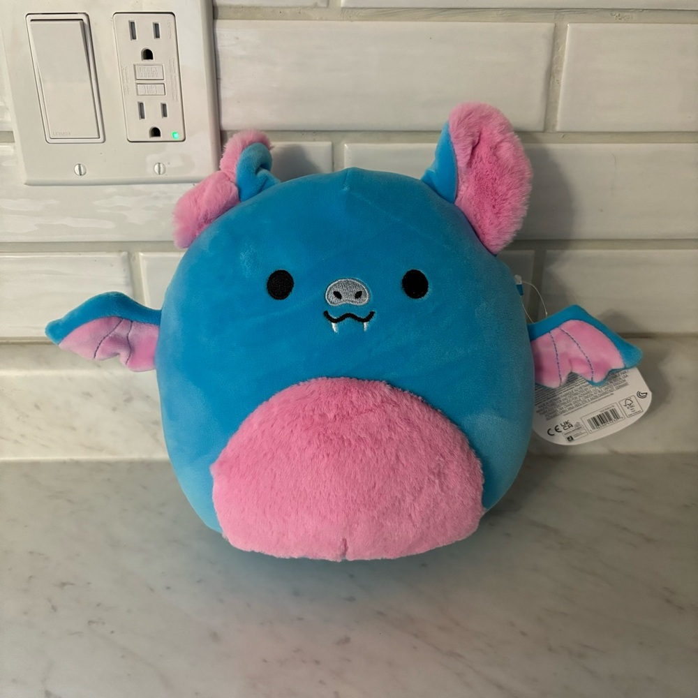 Boyle the Fruit Bat Squishmallow